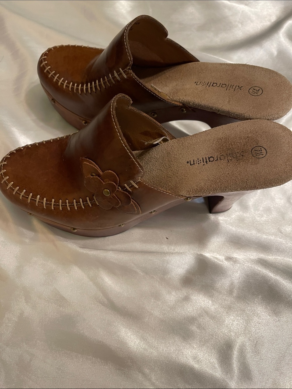 Xhilaration Brown Floral Accent Slip-On Clog Mules